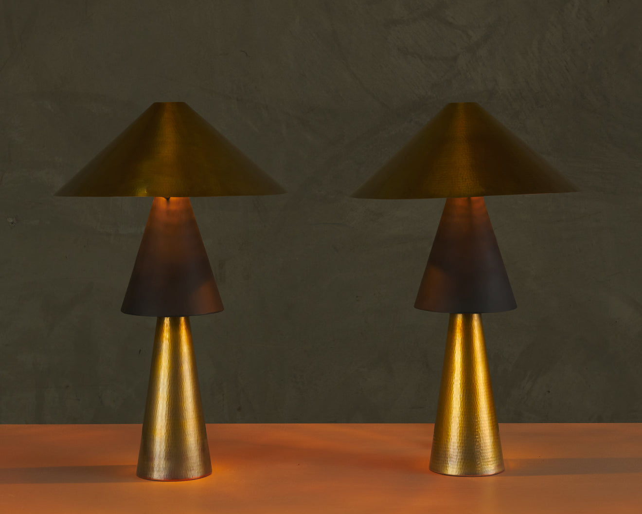 3 TIER HAMMERED TABLE LAMP